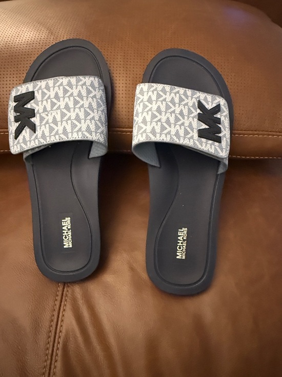 MICHAEL Michael Kors Shoes - SIZE 10M MICHAEL KORS SLID SIGNATURE SANDALS. Brand New